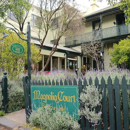 Magnolia Court Boutique Hotel Мельбурн Экстерьер фото