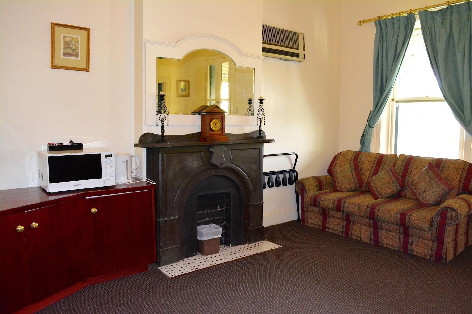 Magnolia Court Boutique Hotel Мельбурн Экстерьер фото